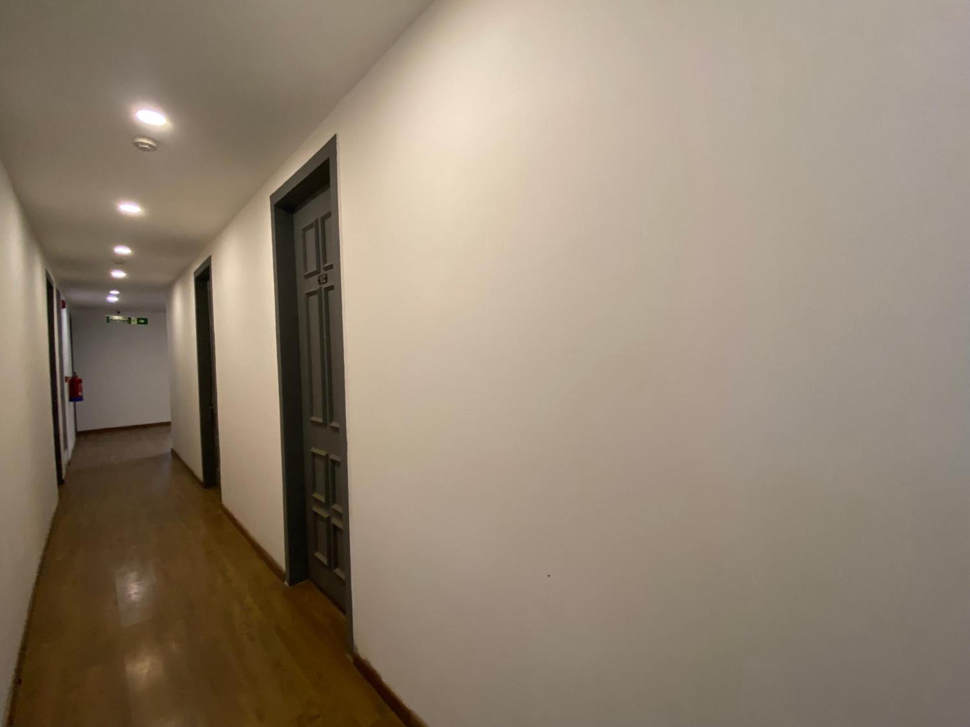 F9 343 Meera Bagh, Paschim Vihar Hotel 3*