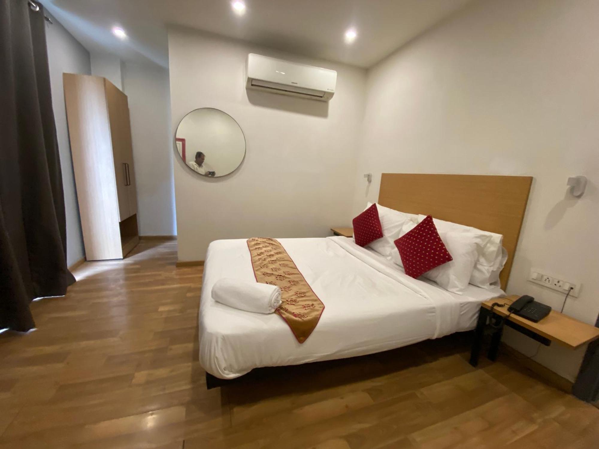 F9 343 Meera Bagh, Paschim Vihar
