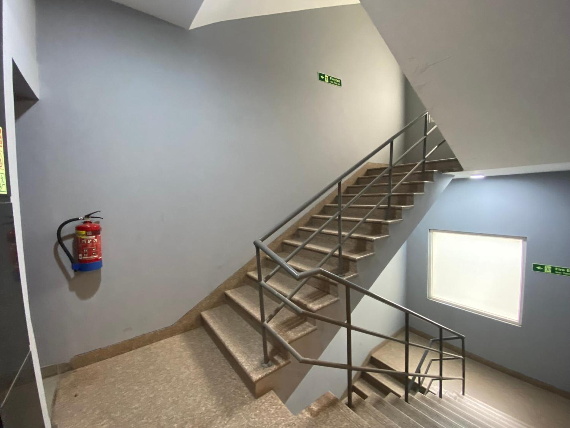 F9 343 Meera Bagh, Paschim Vihar